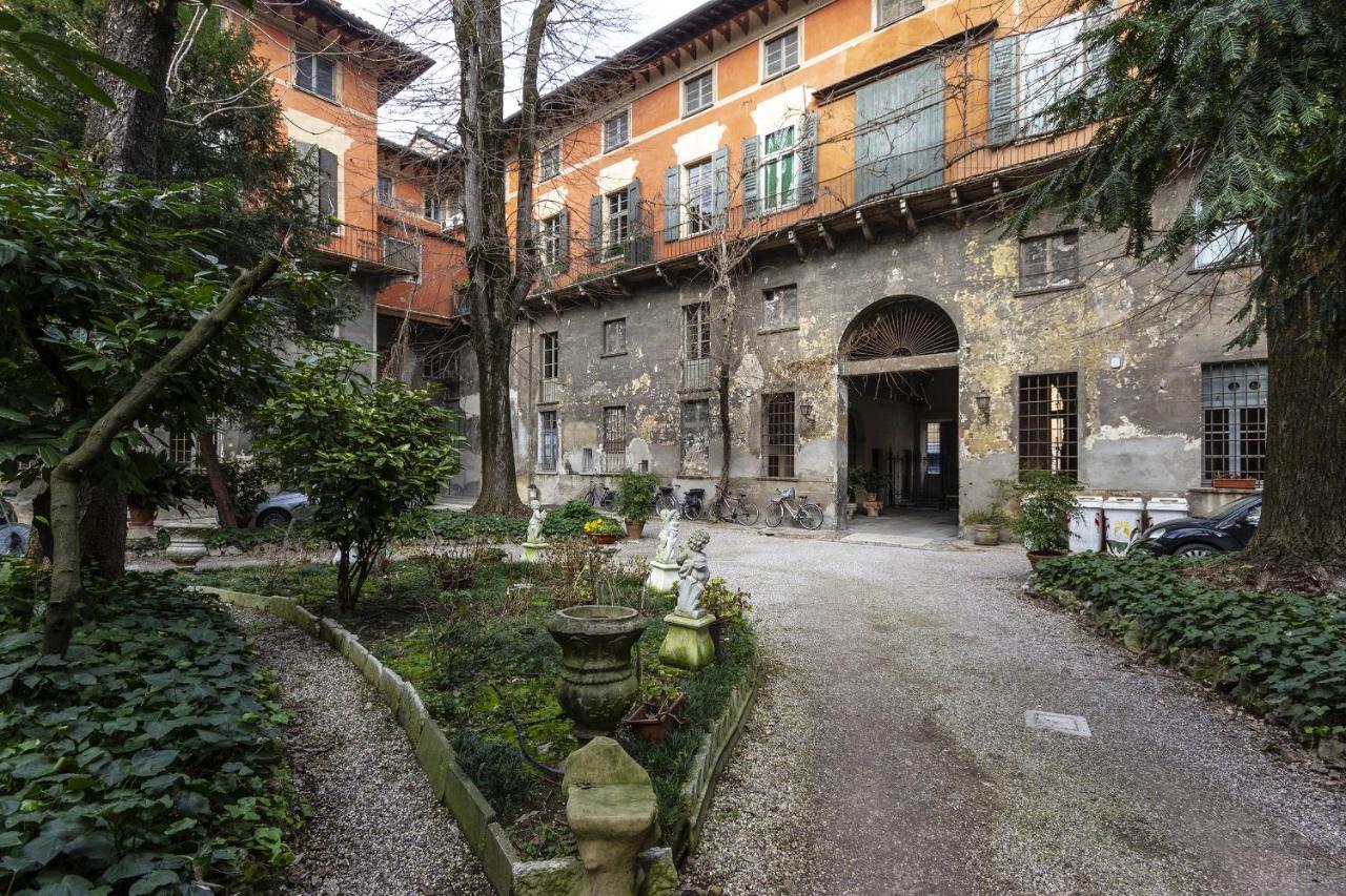 Garden Apartment - Smart Holiday Mantova Bagian luar foto
