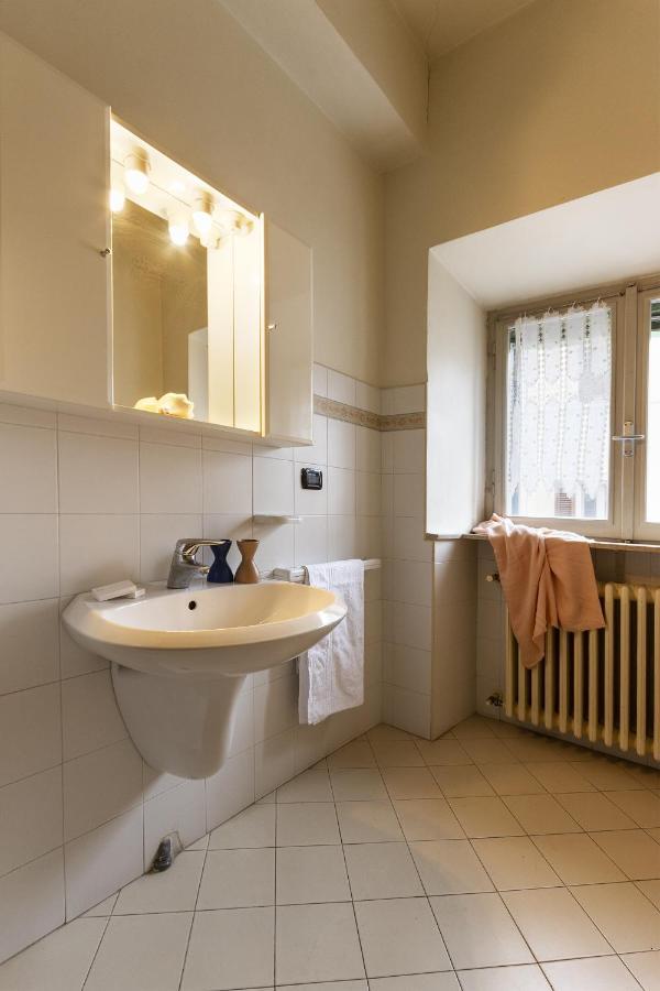 Garden Apartment - Smart Holiday Mantova Bagian luar foto