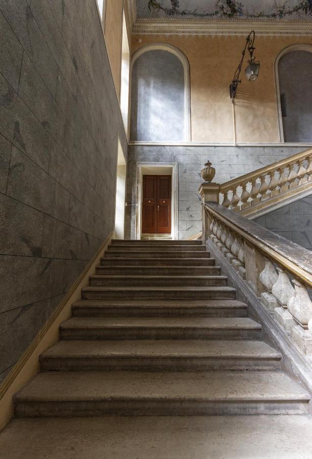 Garden Apartment - Smart Holiday Mantova Bagian luar foto