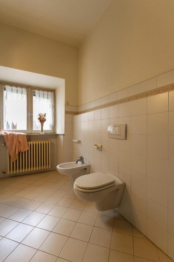 Garden Apartment - Smart Holiday Mantova Bagian luar foto